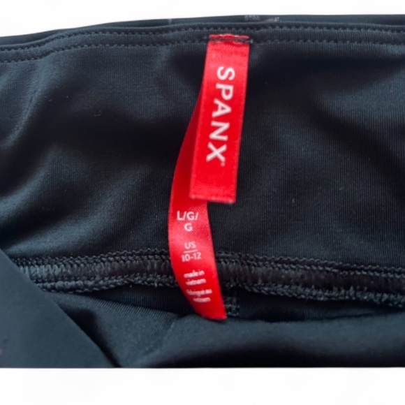 SPANX Kids Black Leggings with Colorful Stars - Picture 3 of 3